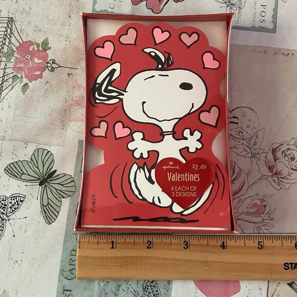 Peanuts Snoopy Happy Valentines Day Hallmark Cards New Box of 12 NOS - Picture 7 of 11